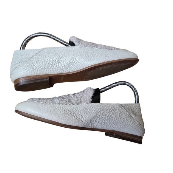 Vionic Leather and Faux Fur Loafer US Womens Size 6.5 EU 37.5 soft leather - Picture 6 of 10